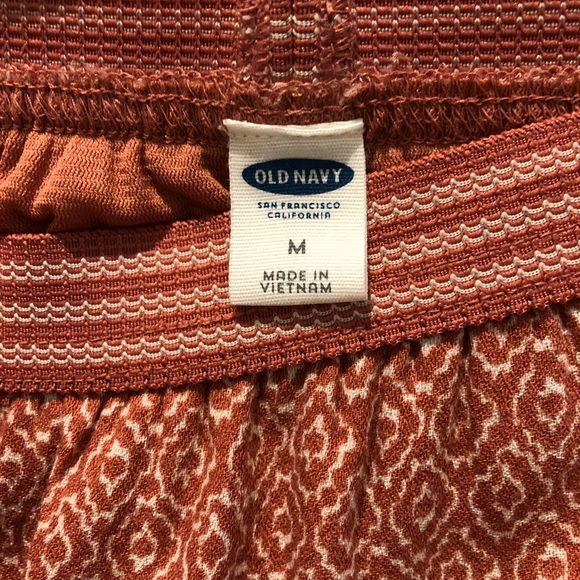 M Never Worn Old Navy printed summer skirt - Picture 4 of 4